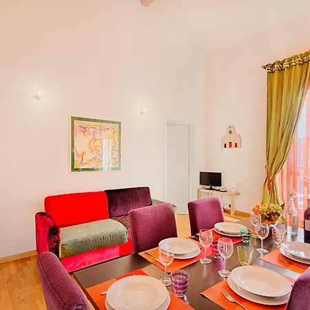 Yid Donatello Apartment *