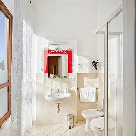 Yid Donatello Apartment *